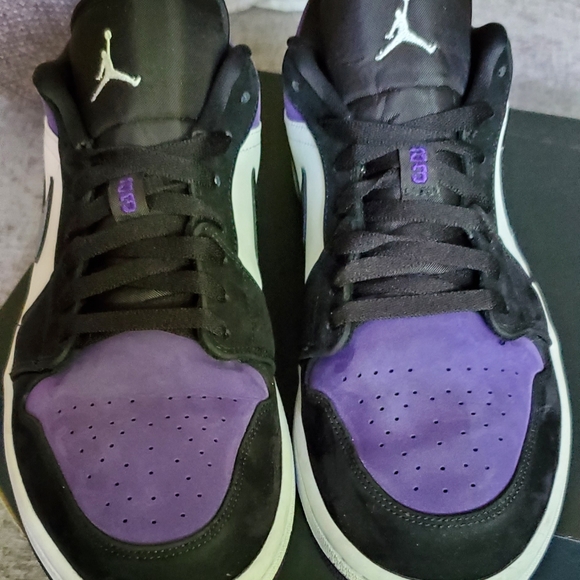 JORDAN 1 LOW SE "COURT PURPLE" SIZE 12 M553558-125 - Picture 6 of 6